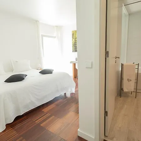 One2seven 4* Ferragudo (Faro)