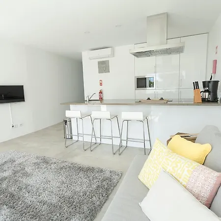 Aparthotel One2seven 4*