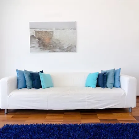 One2seven Aparthotel