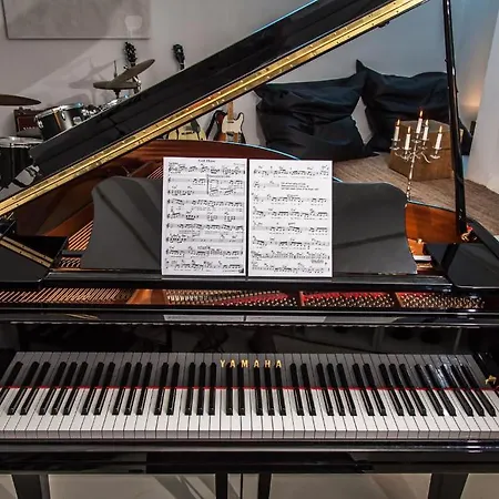 One2seven Aparthotel 4*