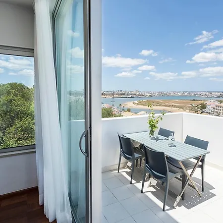 One2seven * Ferragudo (Faro)