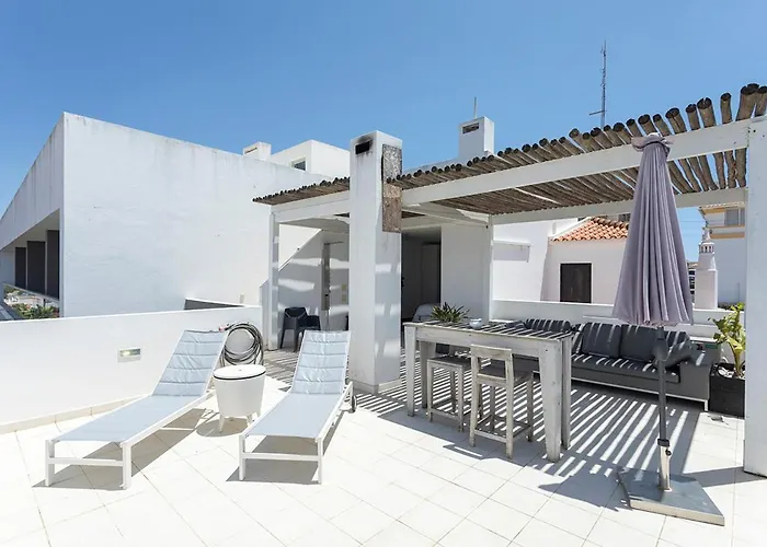 Aparthotel One2seven Ferragudo (Faro)