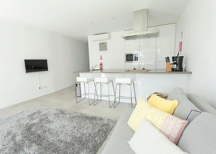 Aparthotel One2seven 4*