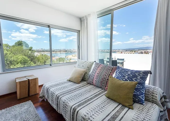 One2seven Aparthotel 4*