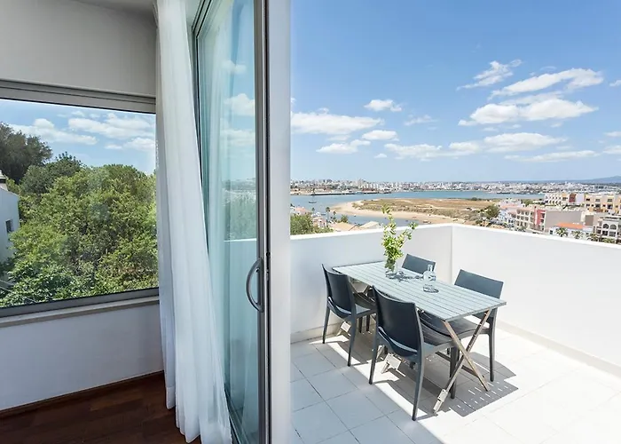 One2seven 4* Ferragudo (Faro)