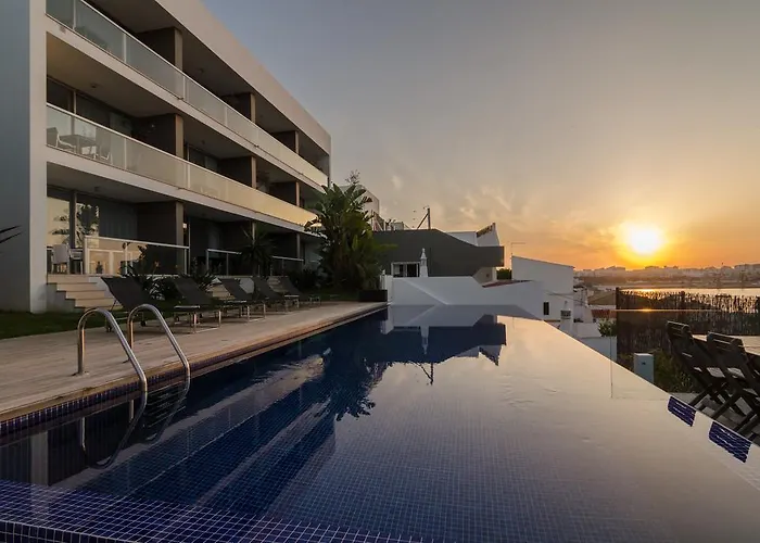 Aparthotel One2seven 4*